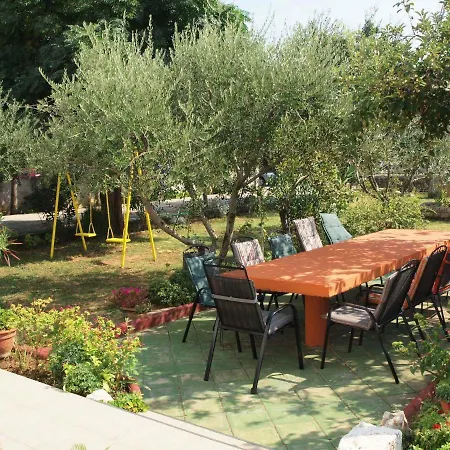 בית הארחה Ana 3*